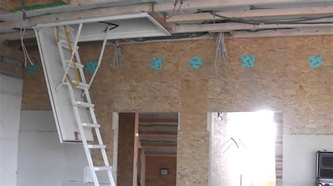 Wie Man Dachbodentreppen Durch Eine Alte Gipsdecke Installiert